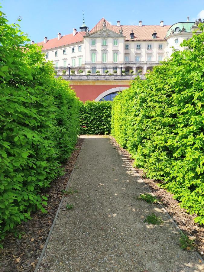 Royal Warsaw Apartment Exterior photo